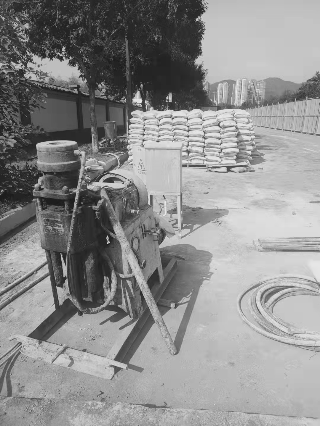 襄州场区重载车疑难路基处理方案